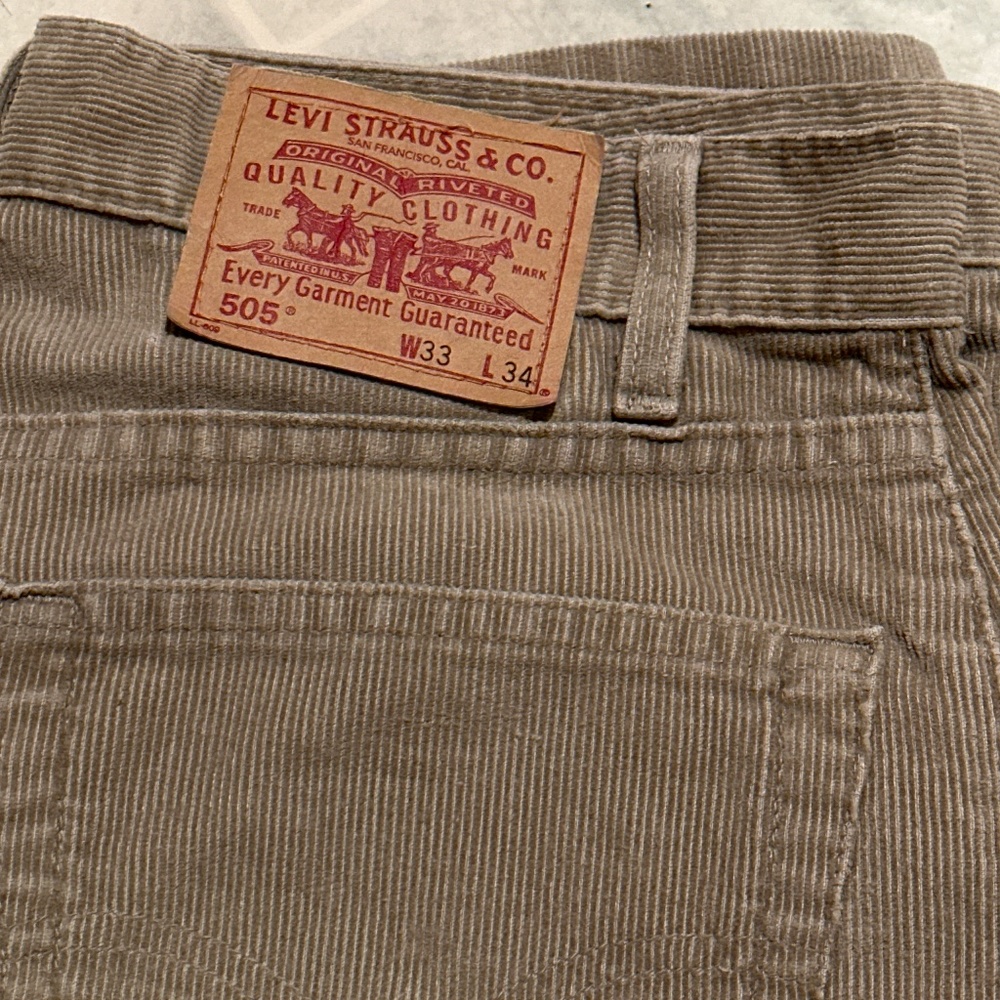 Levi’s 505 Cords Men’s 33-34